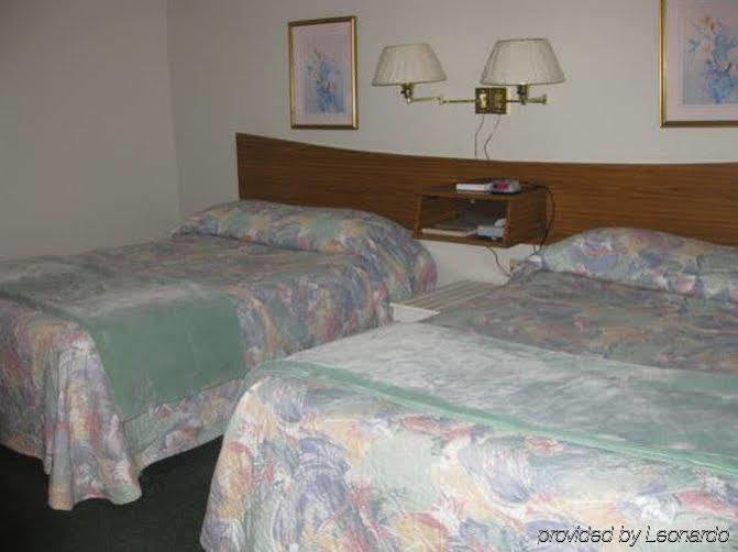 Pinecone Motel Sussex Dış mekan fotoğraf