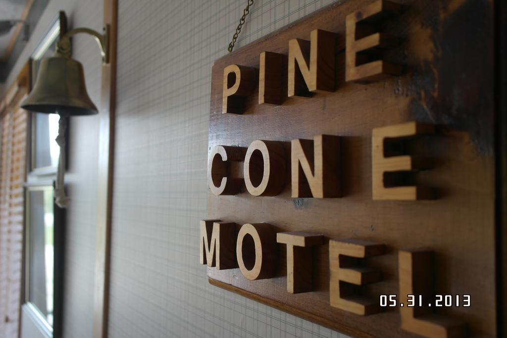 Pinecone Motel Sussex Dış mekan fotoğraf